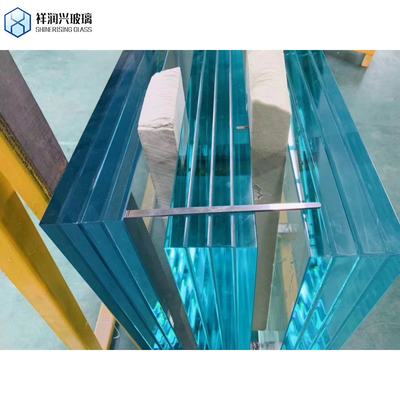 10 mm 1,52 PVB 10 mm 21,52 mm Ultra-Clear Low Iron Tempered Laminated Vsg Sicherheitsglas für den Außenbereich 5
