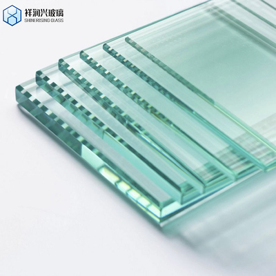 angepasstes reeded ribbed gemustert geformtes textured glas für bildschirme raumteiler