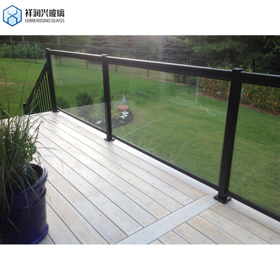 8mm 10mm 12mm Fluted Tempered Glass für die Sicherheit
