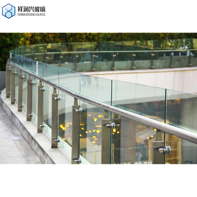 8mm 10mm 12mm Fluted Tempered Glass für die Sicherheit