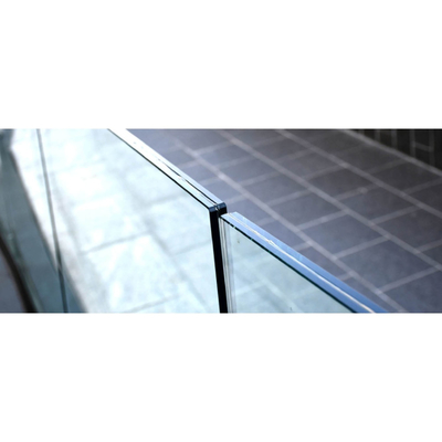 Innenarchitektonische Verzierungen aus Laminatglas mit Wire Mesh und gehärtetem Glas