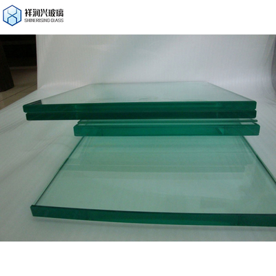 Transparente solargestaltete Glasplatte mit niedrigem Eisen 4 mm 32 mm Ar-Beschichtung gehärtetes Glas