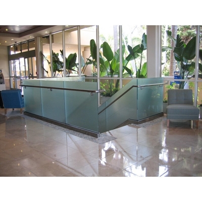 Flat Safety Isolated Laminated Toughened Building Glass 3-19mm Maßgeschneidertes gehärtetes Glas