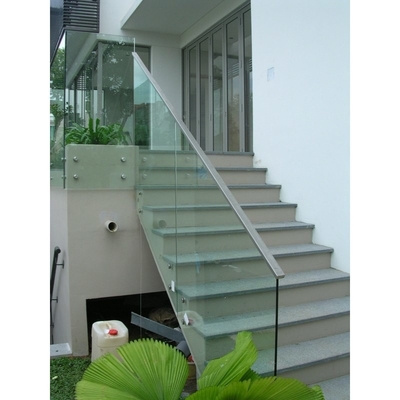 Flat Safety Isolated Laminated Toughened Building Glass 3-19mm Maßgeschneidertes gehärtetes Glas