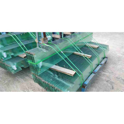 Flachheit Übereinstimmender Artikel Gehärtetes Glas für Glas Oberfläche Restaurant Tisch 12 mm Dicke