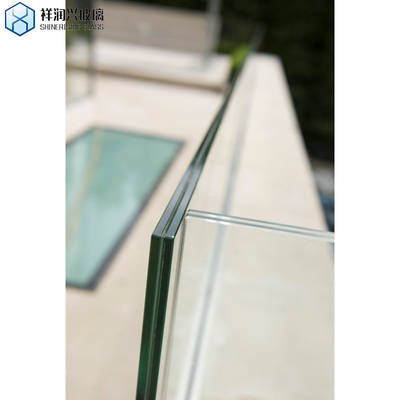 Architektur Balustradenglas mit individueller Lamiertechnik Sicherheit garantiert