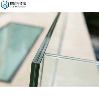 Architektur Balustradenglas mit individueller Lamiertechnik Sicherheit garantiert