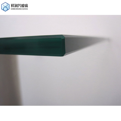 Flachpolierte Kantenarbeit 8MM Gehärtetes Glas für Baustoffe Reflektorglasfenster