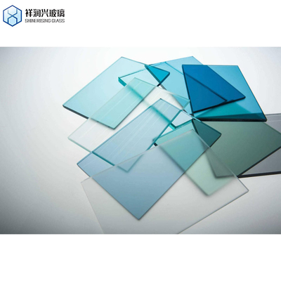 Flachpolierte Kantenarbeit 8MM Gehärtetes Glas für Baustoffe Reflektorglasfenster