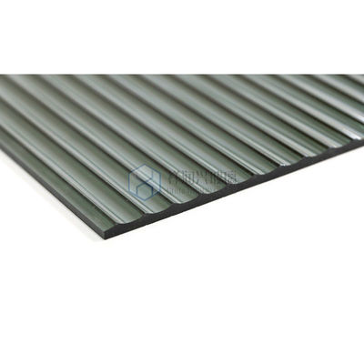 6mm 8mm 10mm 12mm gehärtetes Badezimmerglas mit präzisen Schlitz-Ausschnittsloch Hauptprodukt Schwimmglas