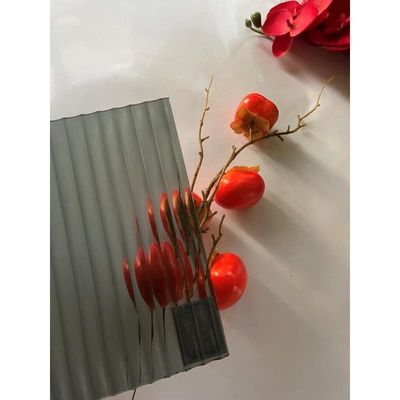 Flachpolierte 3-19mm Warmschmelzregenpunkte Musterglasfolie für gehärteten Balustraden