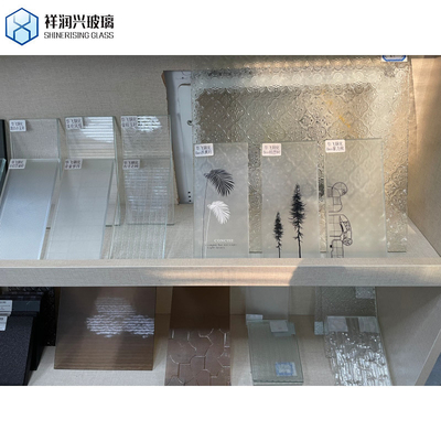 Figurglas für die Innenausstattung in einem Laminatbau