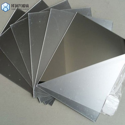 4.0mm Flachpolierte Kante Arbeit Einfacher Stil Silberblechglas Spiegel Aluminium Spiegelglas