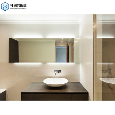 1-6mm Aluminium beschichtetes Spiegelglas für Badezimmer Zuhause Hotel Tanzstudio Wanddekor