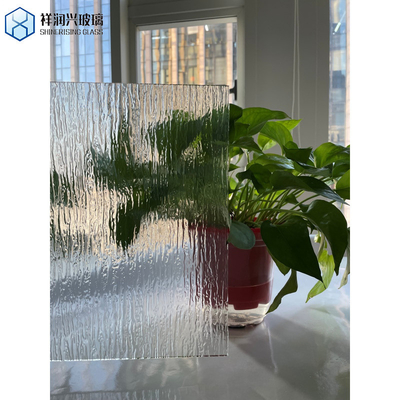 Haupterzeugnis Niedrig-Eisen-Glas-Rollglas-Laminatglas mit Mesh-Pyramide-Textur