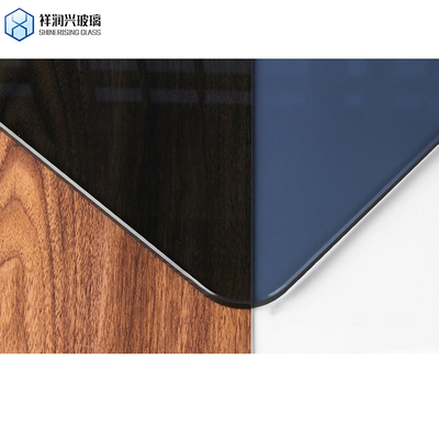Dunkelblau reflektierendes gefärbtes Floatglas Tempered Laminated Glass Sheet