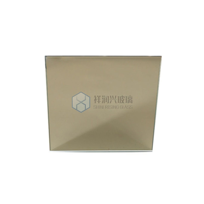 Flachpolierte Kante Ultra-Clear Tempered Laminated Glass Spiegel für die Badezimmerdekoration