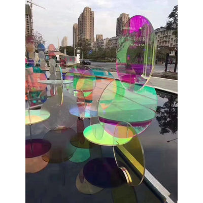 Dunkelgrau gefärbtes Floatglas mit flach poliertem Rand