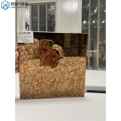 ISO-zertifizierter antike Spiegel Glas Hotelzimmerspiegel mit flacher Kante und goldener Oberfläche
