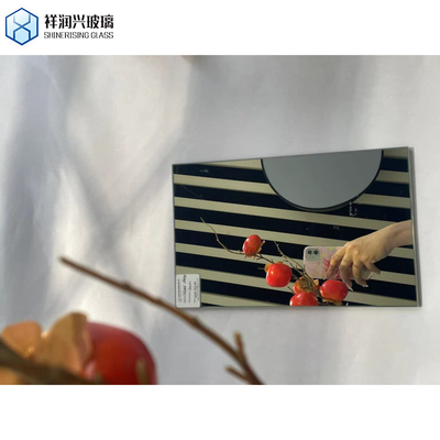 Hausdekoration Farbenfrohe Dekorationsspiegel mit flach polierten Kanten und Float Glass