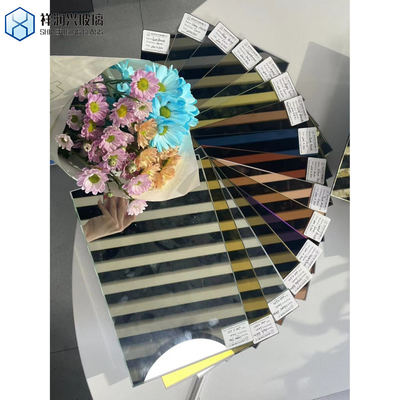 Hausdekoration Farbenfrohe Dekorationsspiegel mit flach polierten Kanten und Float Glass