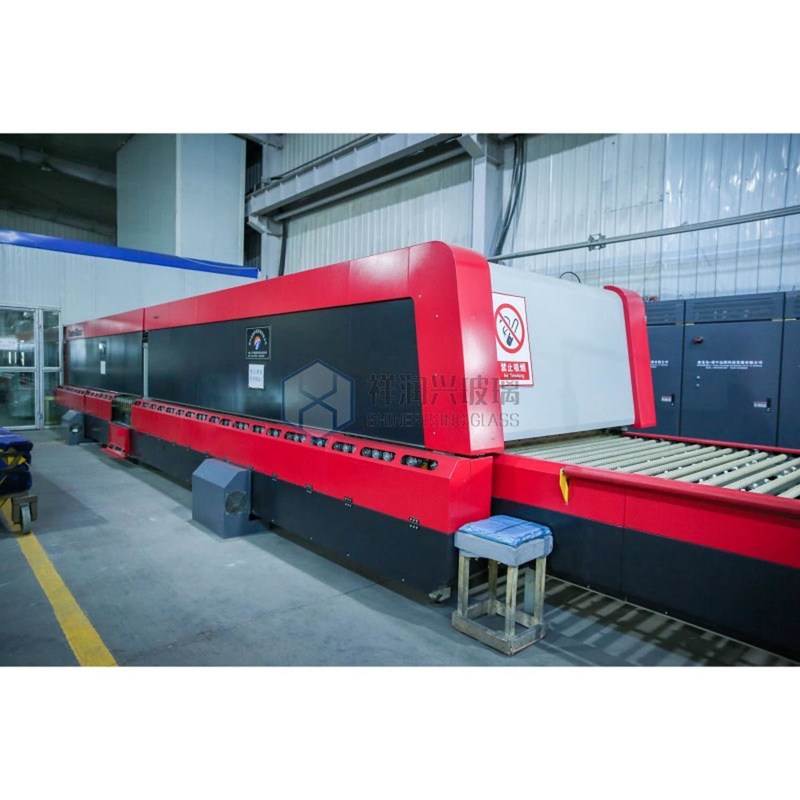 Bau von Glastüren mit flachen polierten Kanten und Solarlaminierungstechnik