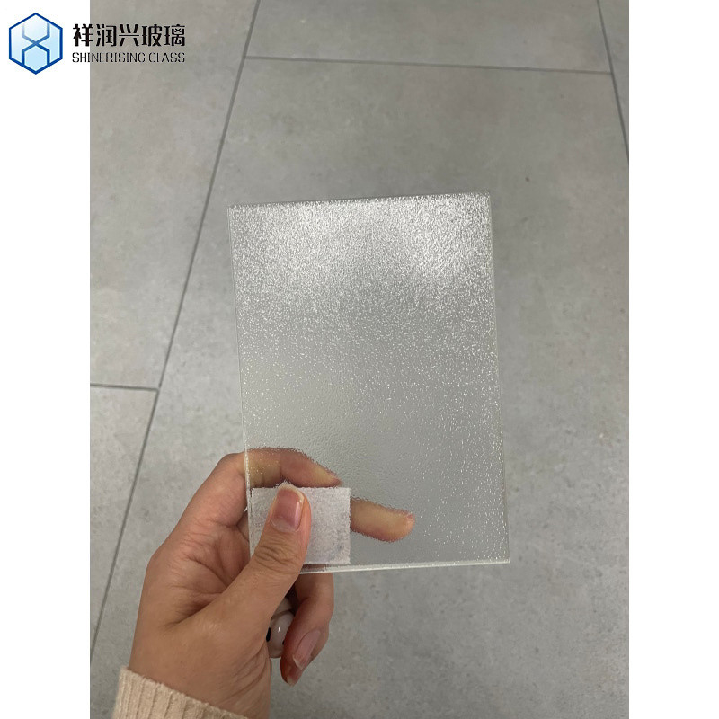 8 mm niedriges Eisen, rundes, geriebenes, geriebenes Glas, Fluten, Musterglas für Trennwand, SGS-zertifiziert