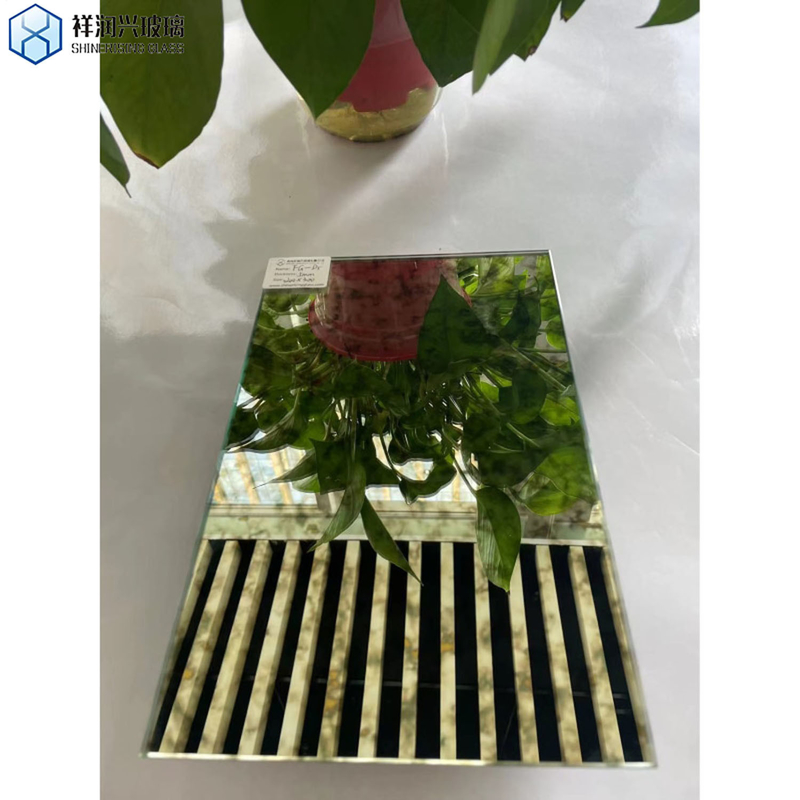 Badezimmerglasspiegel mit antikem Silberdefogger Touchsensor und Rahmenmaterial